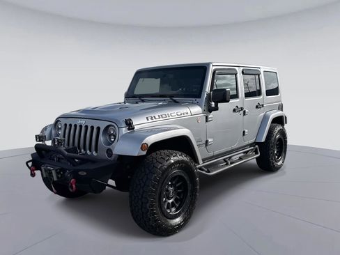 Used 2015 Jeep Wrangler Unlimited Rubicon image 8