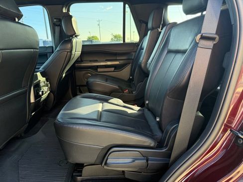 Used 2020 Ford Expedition XLT w/ Equipment Group 202A AWD/4WD image 25