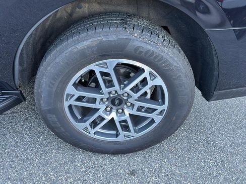 Certified 2025 Ford Expedition Active image 34