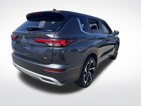 Used 2024 Mitsubishi Outlander SE AWD/4WD image 9