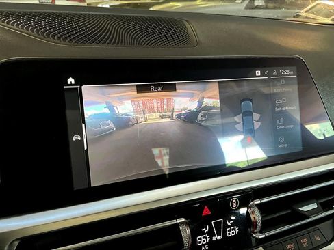 Used 2019 BMW 330i Sedan w/ Convenience Package image 26