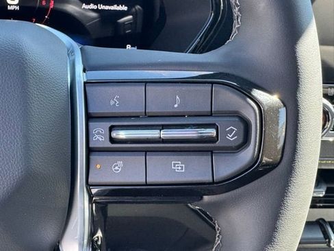 New 2026 Chevrolet Colorado ZR2 w/ Technology Package AWD/4WD image 20