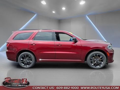 Used 2023 Dodge Durango R/T AWD/4WD image 2