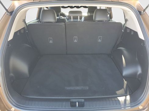 Used 2017 Kia Sportage EX image 12