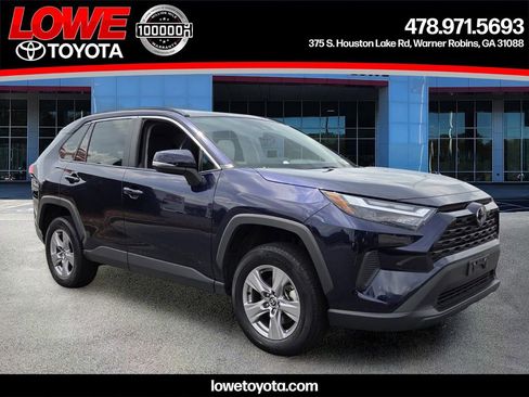 Used 2025 Toyota RAV4 XLE AWD/4WD image 1