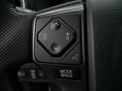 Used 2019 Toyota Tacoma TRD Sport AWD/4WD image 27
