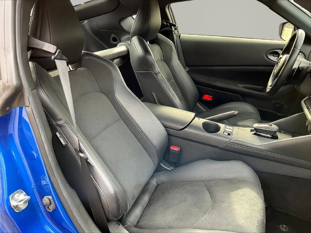 Used 2024 Nissan Z Performance w/ Floor Mat Package RWD image 30
