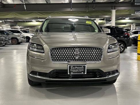 Used 2023 Lincoln Nautilus AWD w/ Premium Package image 6