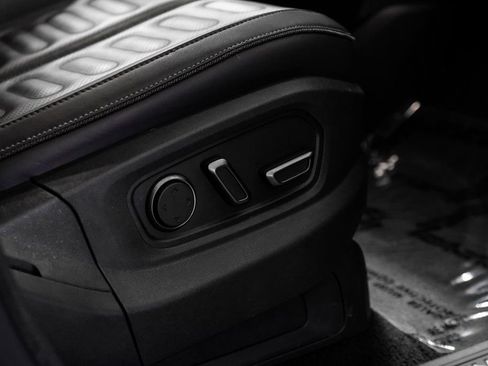 Used 2023 Rivian R1T Adventure image 40