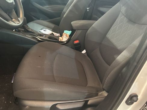 Used 2022 Toyota Corolla LE image 14