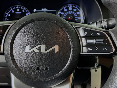 Used 2024 Kia Forte LXS image 20