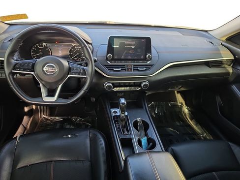 Used 2019 Nissan Altima 2.5 SR FWD image 10