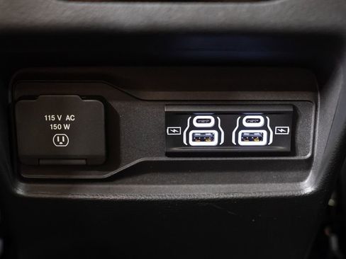 New 2025 Jeep Grand Cherokee 4WD image 9