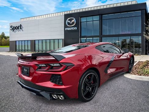Used 2022 Chevrolet Corvette Stingray Premium Cpe w/ Z51 Performance Package RWD image 3