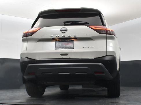 Used 2023 Nissan Rogue SL w/ SL Premium Package image 43