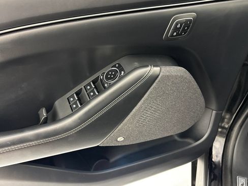 Used 2023 Ford Mustang Mach-E Premium AWD/4WD image 28