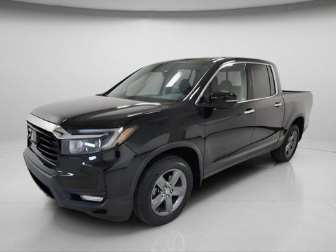 Used 2023 Honda Ridgeline RTL-E image 3