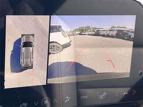 New 2026 Chevrolet Traverse Z71 w/ Driver Confidence Package image 15