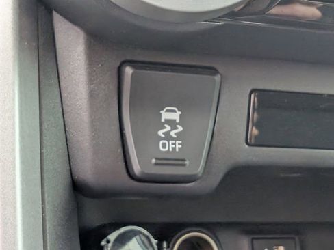 Used 2023 Toyota RAV4 LE AWD/4WD image 17