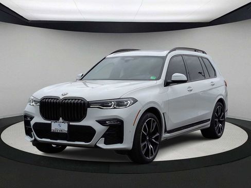 Certified 2022 BMW X7 xDrive40i w/ M Sport Package image 4