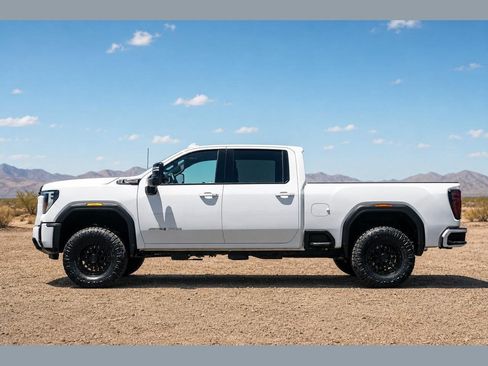 Used 2025 GMC Sierra 2500 AT4 AWD/4WD image 6