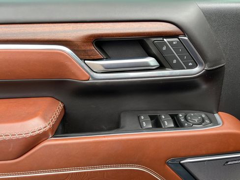 Used 2024 GMC Sierra 3500 Denali Ultimate image 8