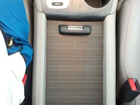 Used 2017 Honda Pilot EX-L image 11