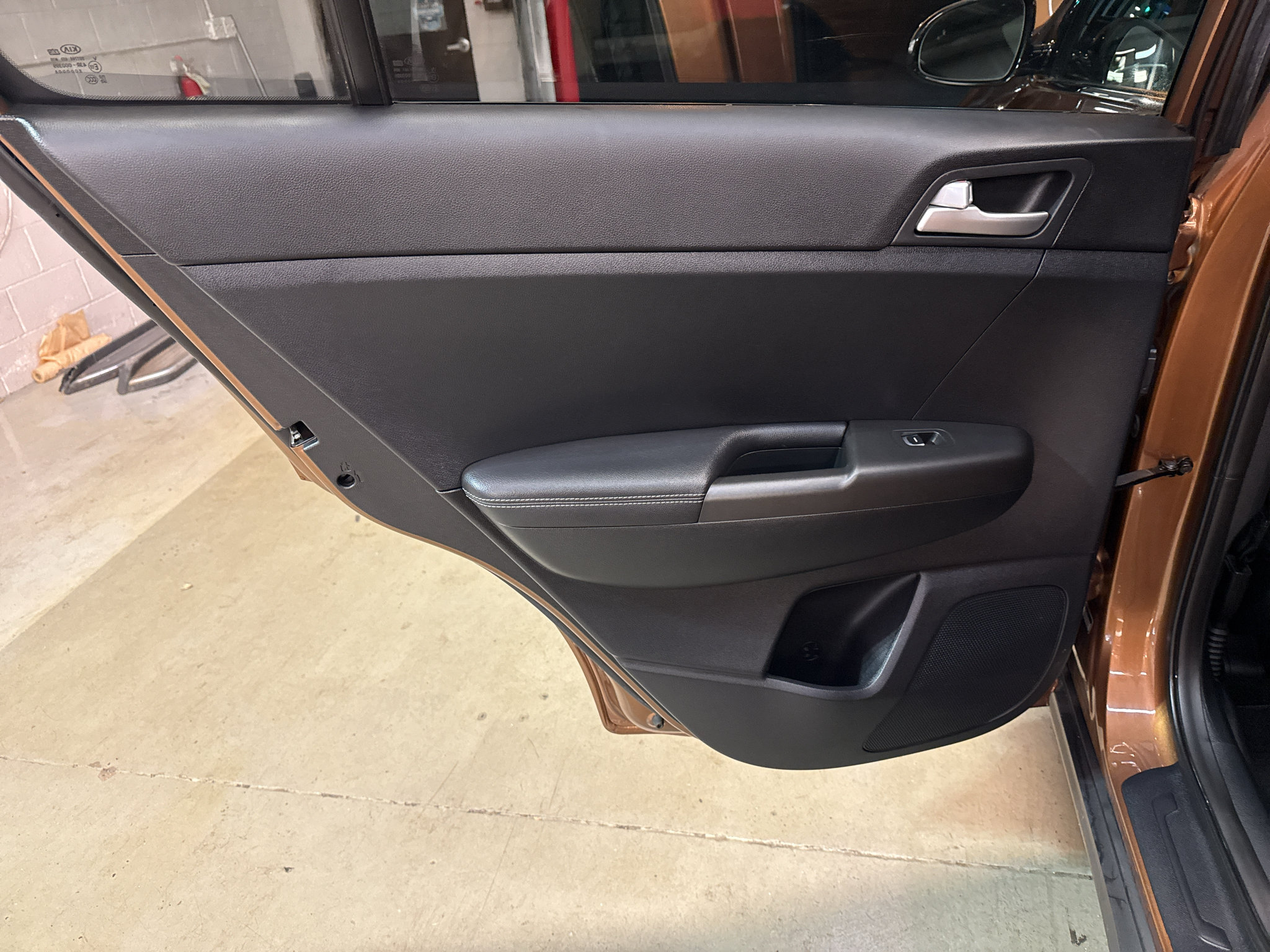 Used 2018 Kia Sportage LX w/ LX Technology Package FWD image 30