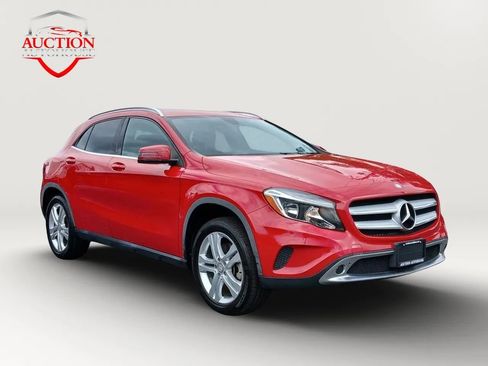 Used 2015 Mercedes-Benz GLA 250 4MATIC image 3