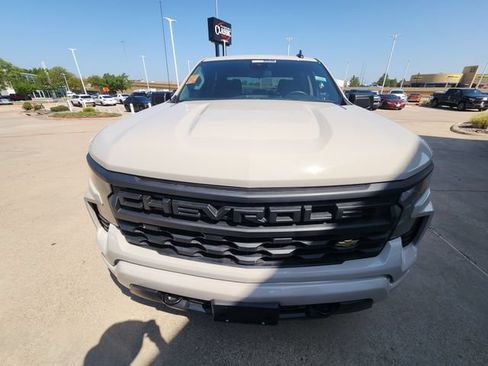 Used 2026 Chevrolet Silverado 1500 Custom RWD image 2
