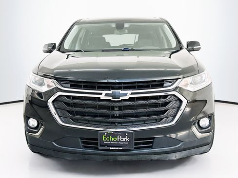 Used 2019 Chevrolet Traverse RS image 2