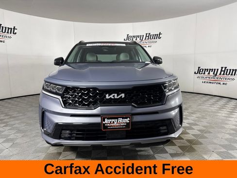 Used 2023 Kia Sorento SX AWD/4WD image 3