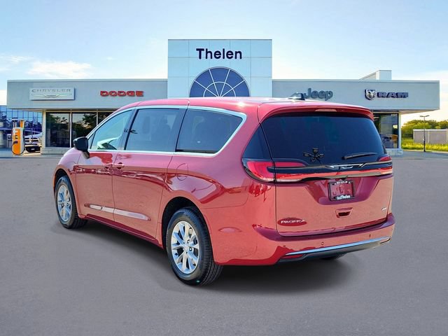 New 2027 Chrysler Pacifica Select AWD/4WD image 3