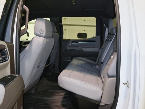 New 2026 GMC Sierra 1500 SLT w/ SLT Premium Plus Package image 9