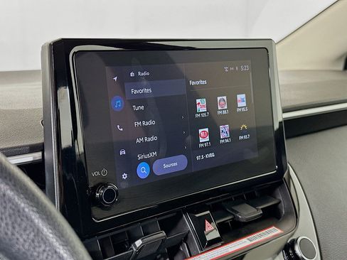 Used 2025 Toyota Corolla LE image 19