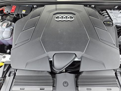Used 2026 Audi Q7 3.0T Premium Plus AWD/4WD image 38