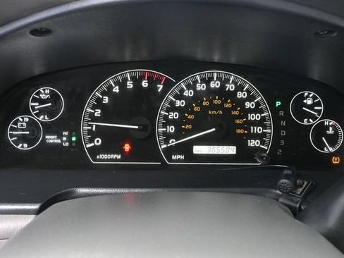 Used 2005 Toyota Sequoia Limited AWD/4WD image 26
