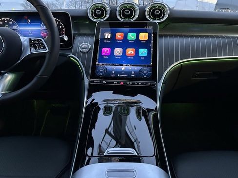 Used 2026 Mercedes-Benz GLC 300 4MATIC image 14