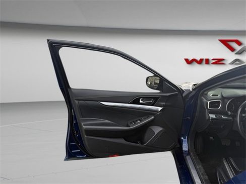 Used 2021 Nissan Maxima 3.5 SV w/ Floor Mat Group image 7
