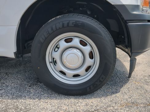 Certified 2019 Ford F150 XL RWD image 9