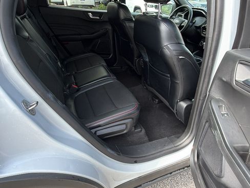 Used 2025 Ford Escape ST-Line FWD image 21
