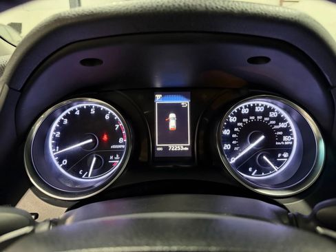 Used 2018 Toyota Camry SE image 16