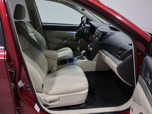 Used 2011 Subaru Outback 2.5i Premium AWD/4WD image 22