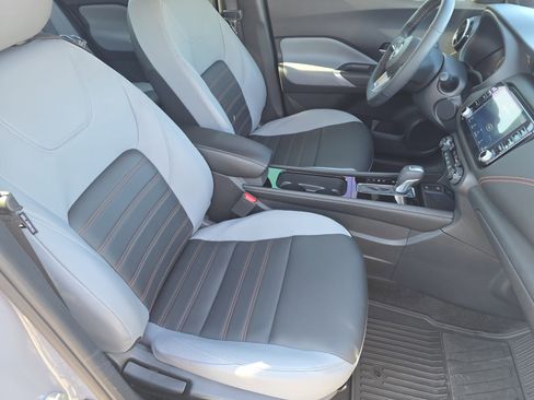 Certified 2024 Nissan Kicks SR w/ SR Premium Package image 10