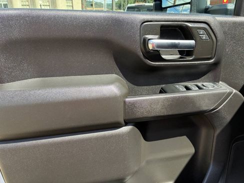 Used 2024 GMC Sierra 3500 Pro AWD/4WD image 19