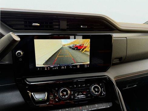 New 2026 GMC Sierra 2500 AT4 w/ AT4 Premium Plus Package image 3