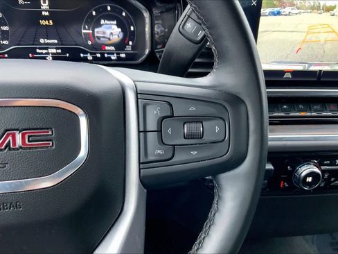 Used 2025 GMC Sierra 1500 SLT image 23