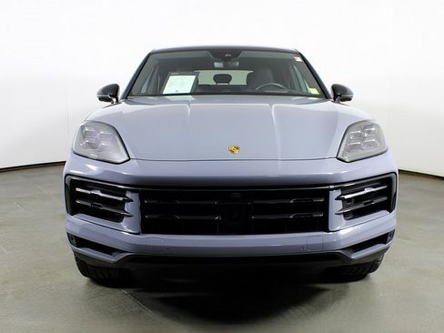 Certified 2024 Porsche Cayenne Coupe image 10