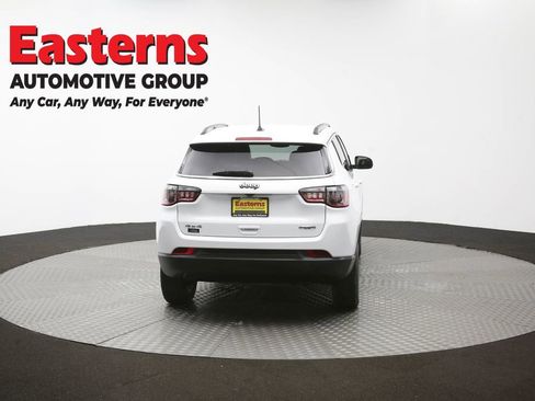 Used 2022 Jeep Compass Latitude w/ Convenience Group AWD/4WD image 37