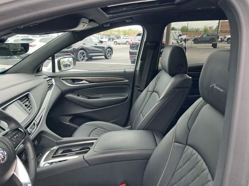 Used 2024 Buick Enclave Avenir w/ Avenir Technology Package AWD/4WD image 15